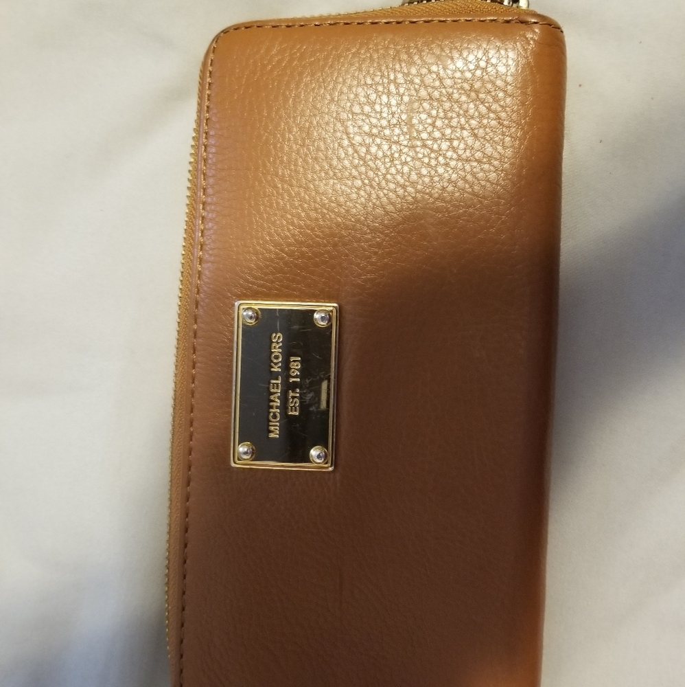 Micheal Kors wallet